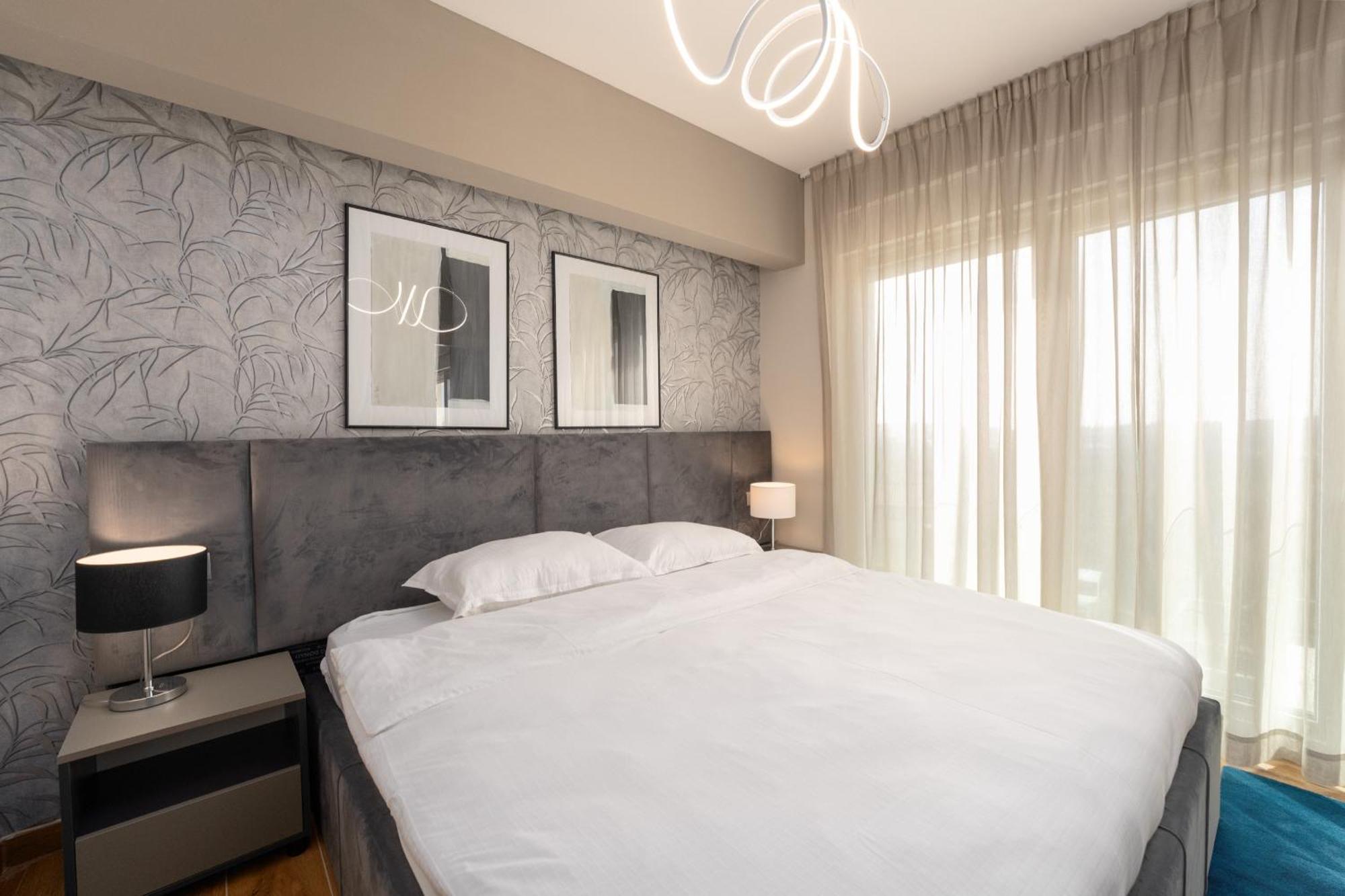 Larum Apartmens Vrsar Exteriör bild