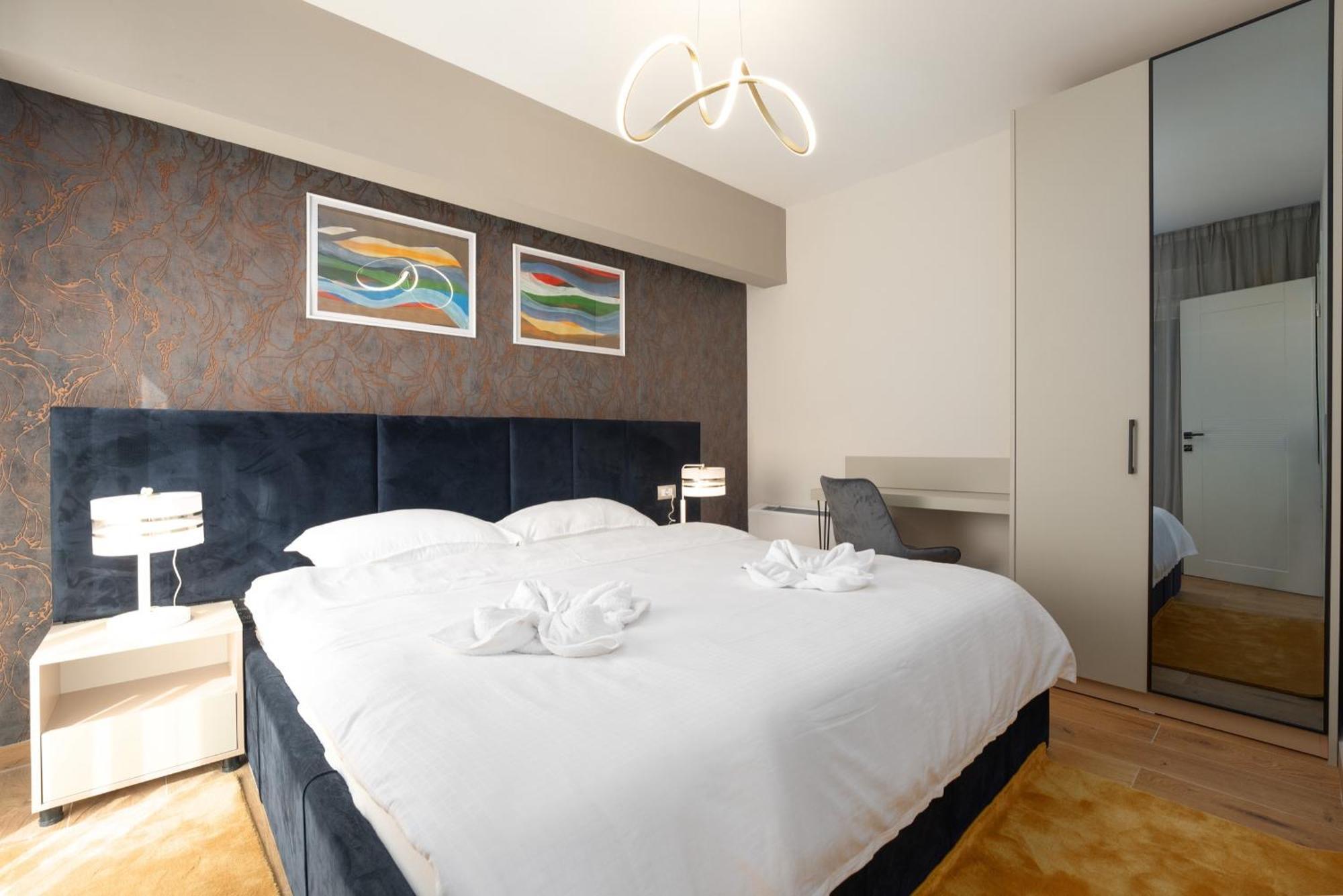 Larum Apartmens Vrsar Exteriör bild