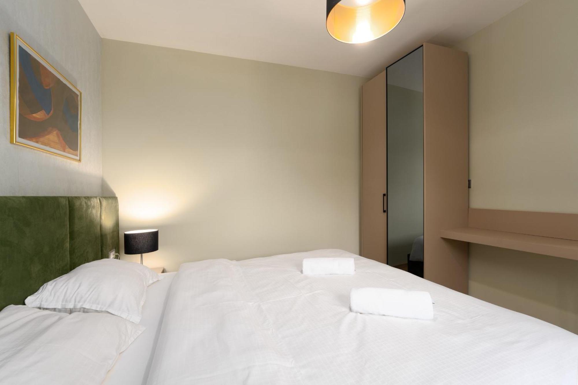 Larum Apartmens Vrsar Exteriör bild