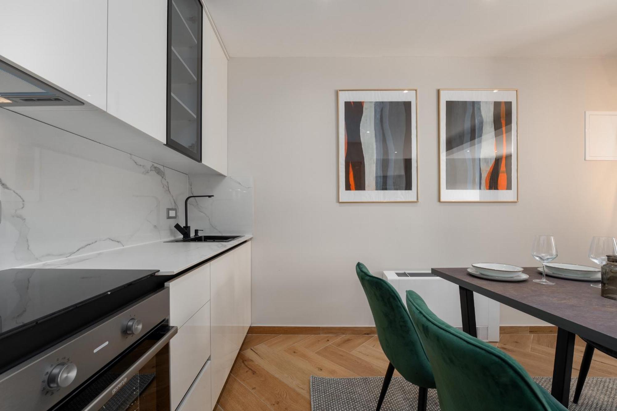 Larum Apartmens Vrsar Exteriör bild