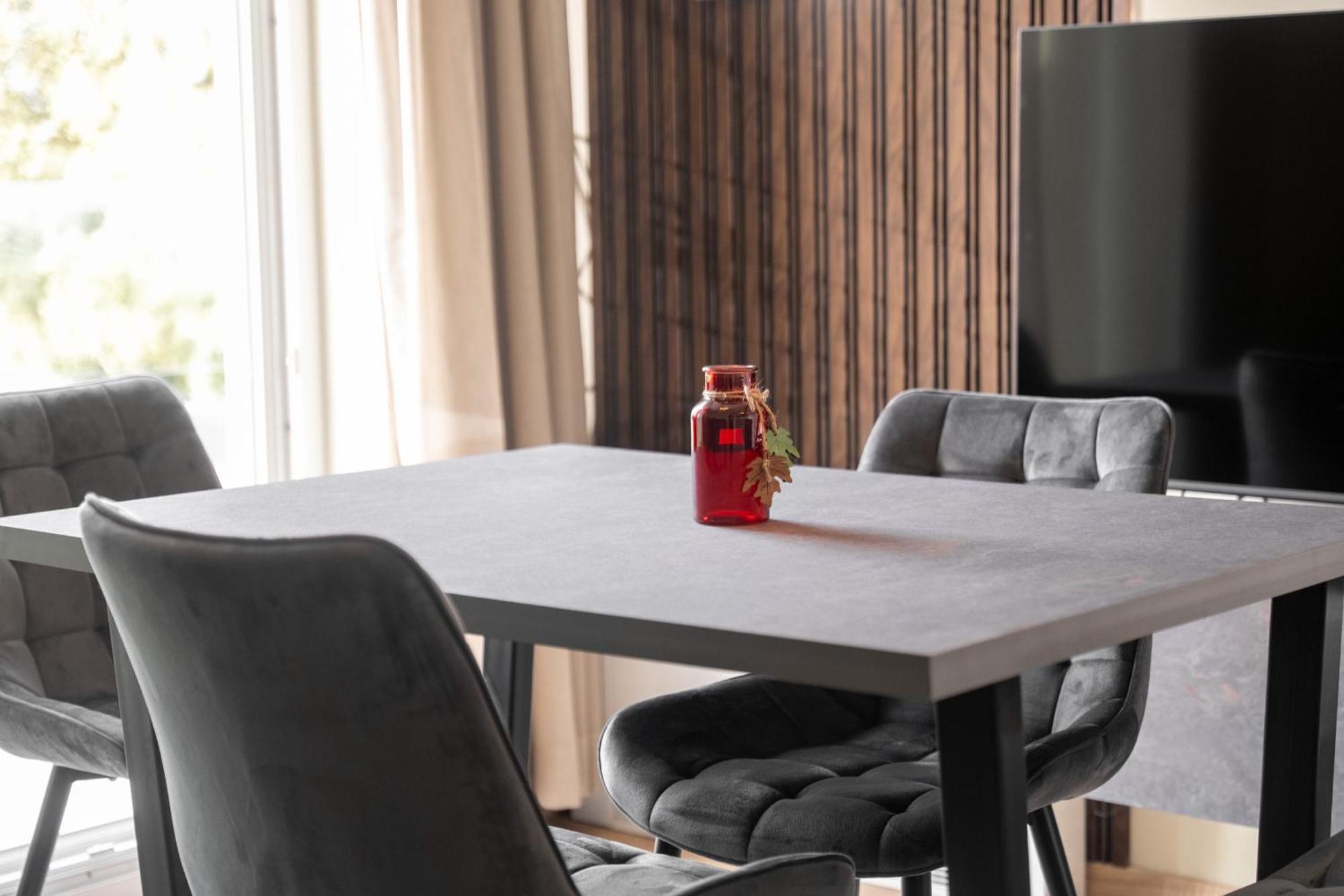 Larum Apartmens Vrsar Exteriör bild