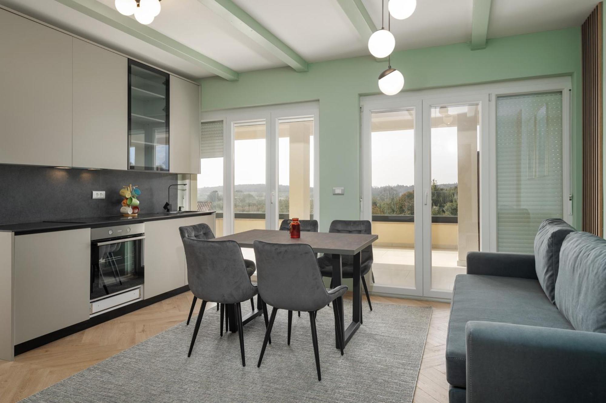 Larum Apartmens Vrsar Exteriör bild